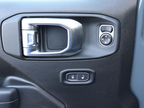 Used 2025 Jeep Wrangler Unlimited Rubicon 4xe w/ Safety Group image 17