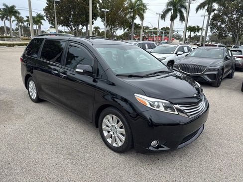 Used 2016 Toyota Sienna Limited Premium image 1