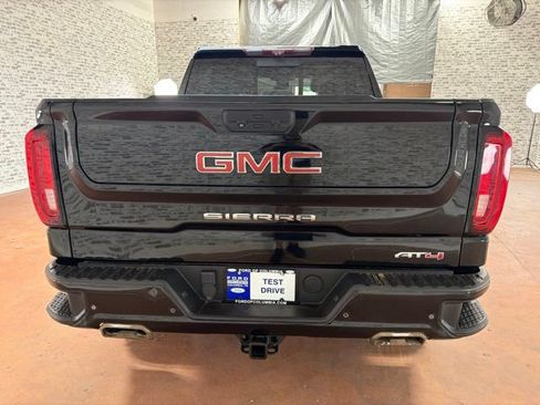 Used 2022 GMC Sierra 1500 AT4 w/ AT4 Premium Package AWD/4WD image 6