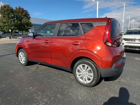 Used 2020 Kia Soul LX image 6