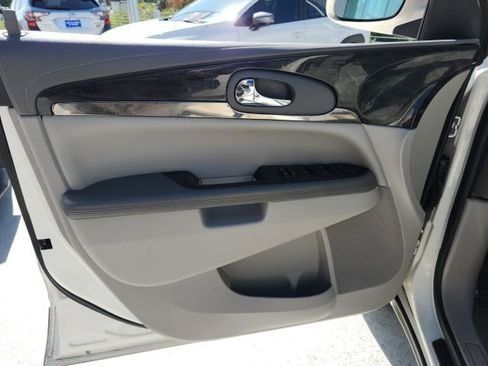 Used 2015 Buick Enclave Convenience image 26
