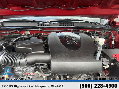 Used 2023 Toyota Tacoma SR5 w/ Technology Package image 13