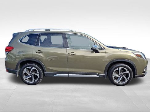 Used 2023 Subaru Forester Touring image 8