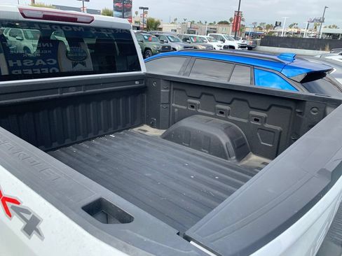 Used 2022 Chevrolet Silverado 1500 RST AWD/4WD image 7