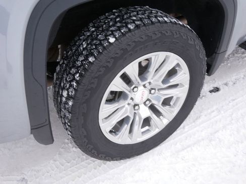 Used 2024 GMC Sierra 1500 Denali w/ Denali Reserve Package image 8