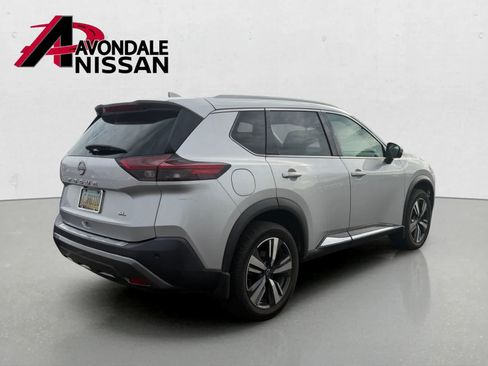Certified 2022 Nissan Rogue SL FWD image 3