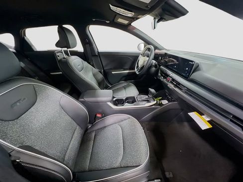 New 2025 Kia K4 GT-Line image 27