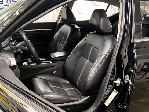 Used 2023 Nissan Altima 2.5 SR image 10