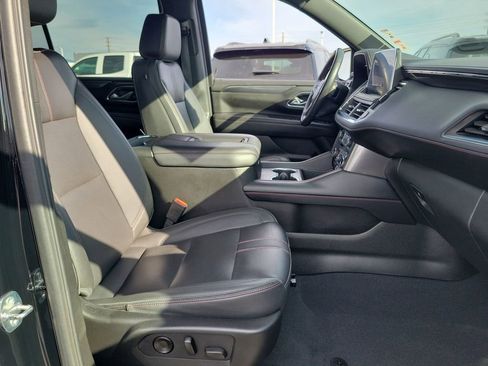 Used 2024 Chevrolet Suburban RST w/ Sport Performance Package image 28