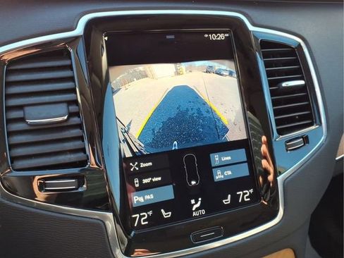 Used 2022 Volvo XC90 T6 Momentum w/ Advanced Package image 20