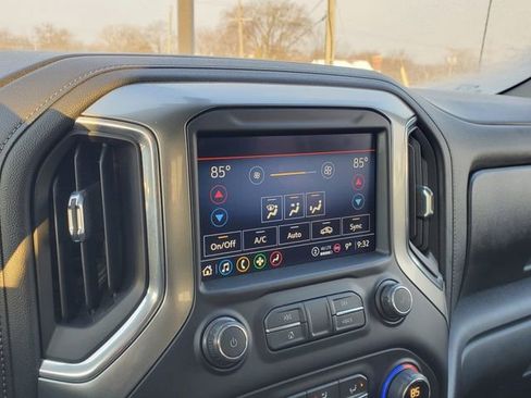 Certified 2021 Chevrolet Silverado 1500 RST w/ Convenience Package II image 33