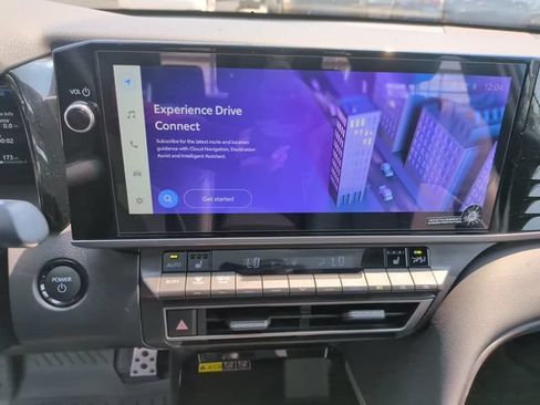 Used 2025 Toyota Camry XSE FWD image 17