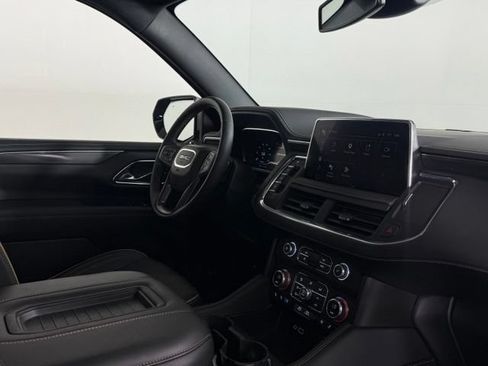 Used 2023 GMC Yukon AT4 w/ AT4 Premium Package AWD/4WD image 18