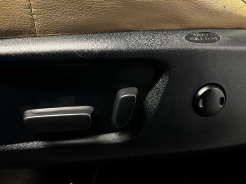 Used 2017 Toyota Tundra Limited AWD/4WD image 24
