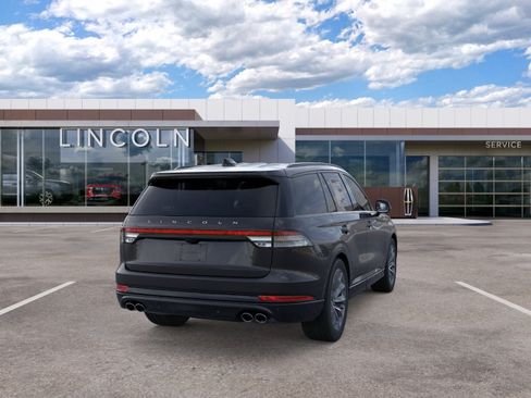 New 2026 Lincoln Aviator AWD image 8