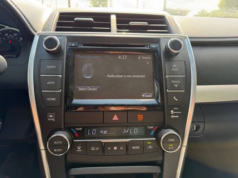 Used 2017 Toyota Camry XSE w/ Moonroof Package FWD image 20