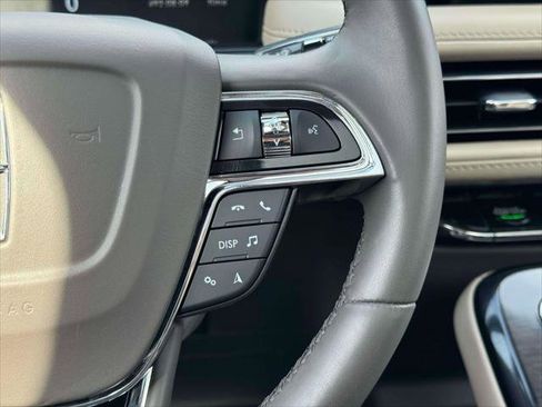 Used 2022 Lincoln Nautilus Reserve AWD/4WD image 26