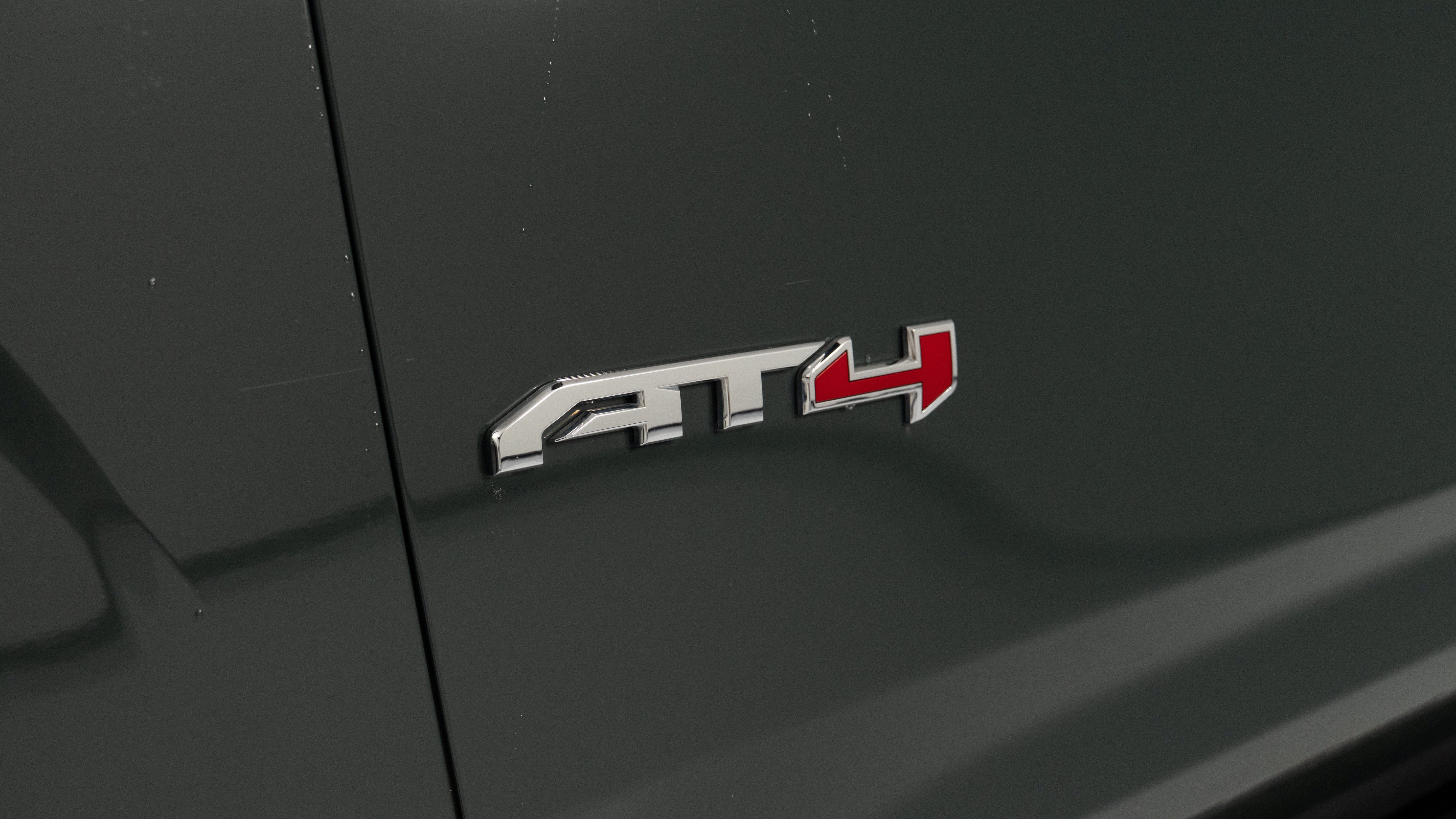 Used 2025 GMC Yukon AT4 w/ AT4 Premium Plus Package AWD/4WD image 14
