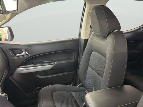 Used 2018 Chevrolet Colorado LT AWD/4WD image 14