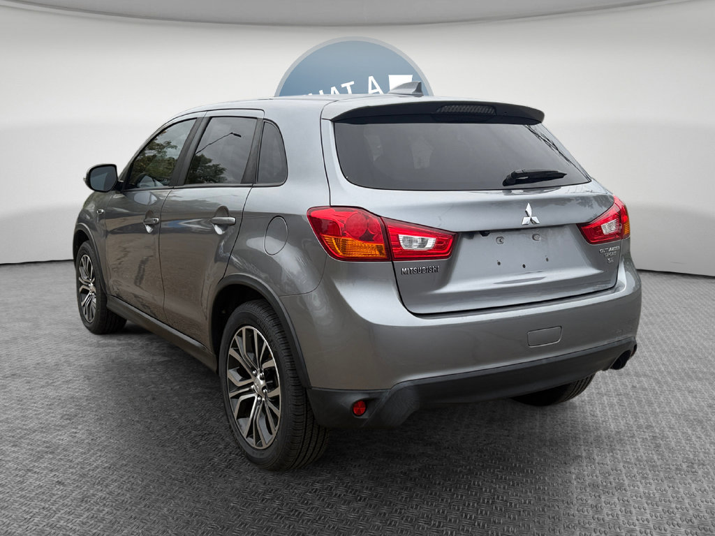 Used 2017 Mitsubishi Outlander Sport SE AWD/4WD image 6