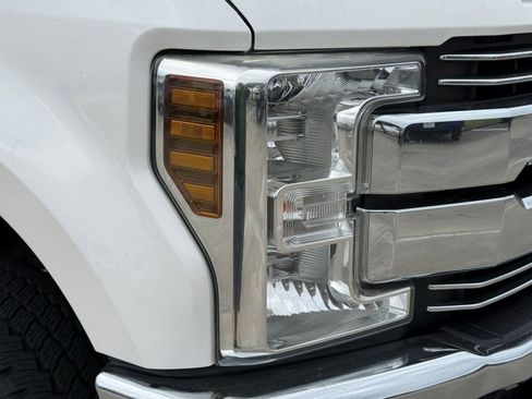 Used 2019 Ford F250 Lariat w/ Lariat Ultimate Package image 11