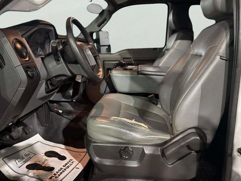 Used 2012 Ford F250 XL w/ PWR Equipment Group image 9