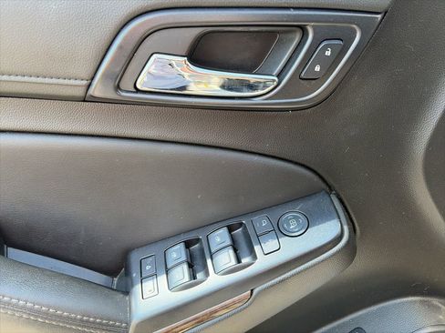 Used 2020 Chevrolet Tahoe LT image 15