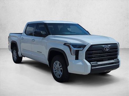 Used 2026 Toyota Tundra SR5 w/ SR5 Premium Package AWD/4WD image 3
