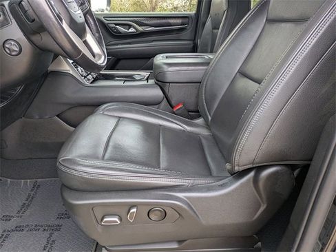 Used 2022 GMC Yukon XL Denali image 21