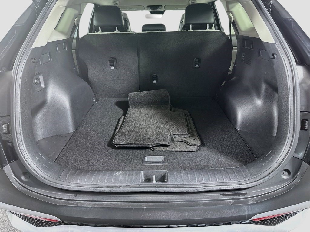 Used 2024 Kia Sportage EX FWD image 27