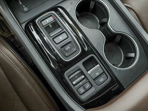 Used 2023 Honda Pilot Elite image 22