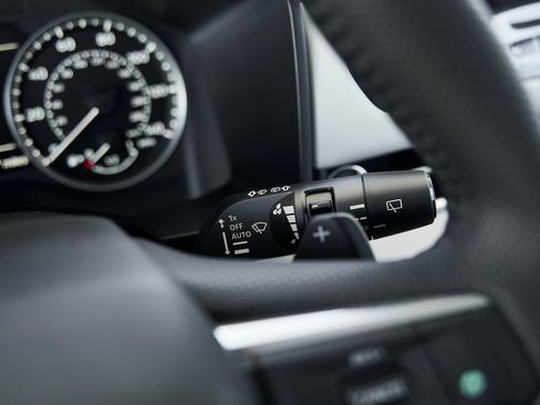 Used 2025 Mitsubishi Outlander SE image 39