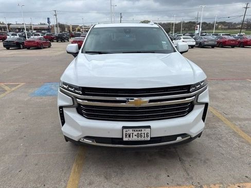 Used 2022 Chevrolet Tahoe LT w/ LT Signature Package image 2