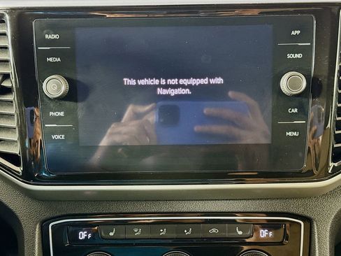 Used 2022 Volkswagen Atlas Cross Sport SE image 13