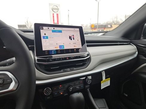 New 2026 Jeep Compass Limited image 39