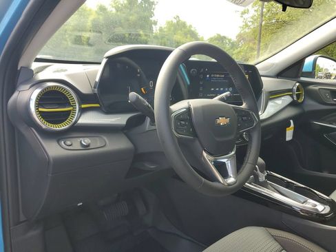 New 2026 Chevrolet Trax LT w/ Driver Confidence Package FWD image 15