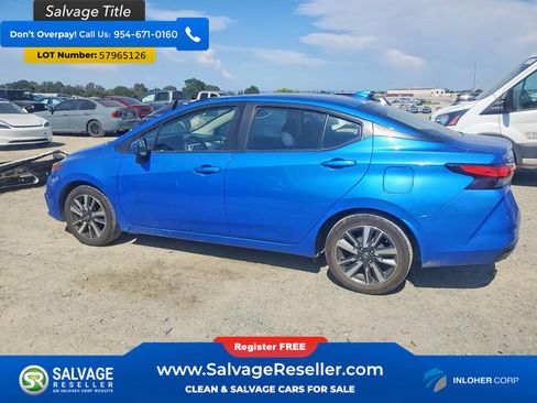 Used 2021 Nissan Versa SV FWD image 3