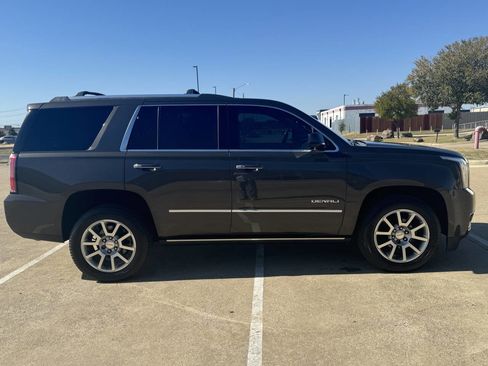 Used 2020 GMC Yukon Denali image 4