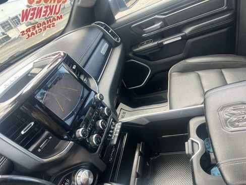 Used 2020 RAM 1500 Laramie w/ Sport Appearance Package AWD/4WD image 13