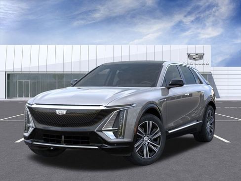 New 2026 Cadillac Lyriq Premium Luxury w/ LPO, Floor Liner Package AWD/4WD image 6