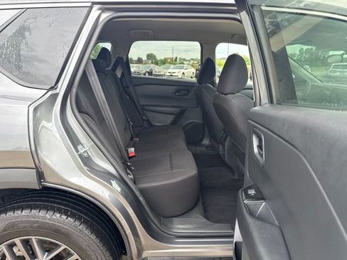 Used 2024 Nissan Rogue S AWD/4WD image 21
