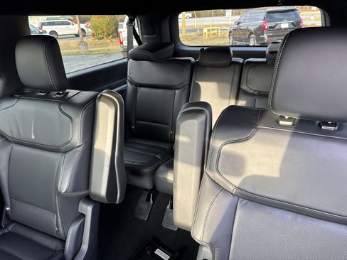 New 2026 Ford Expedition Max Platinum w/ Stealth Appearance Package image 22