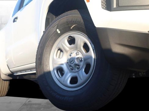 New 2026 Nissan Frontier S image 3