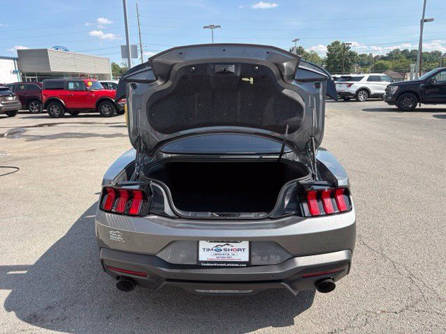 Used 2024 Ford Mustang GT RWD image 31