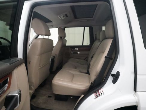Used 2015 Land Rover LR4 HSE LUX AWD/4WD image 15
