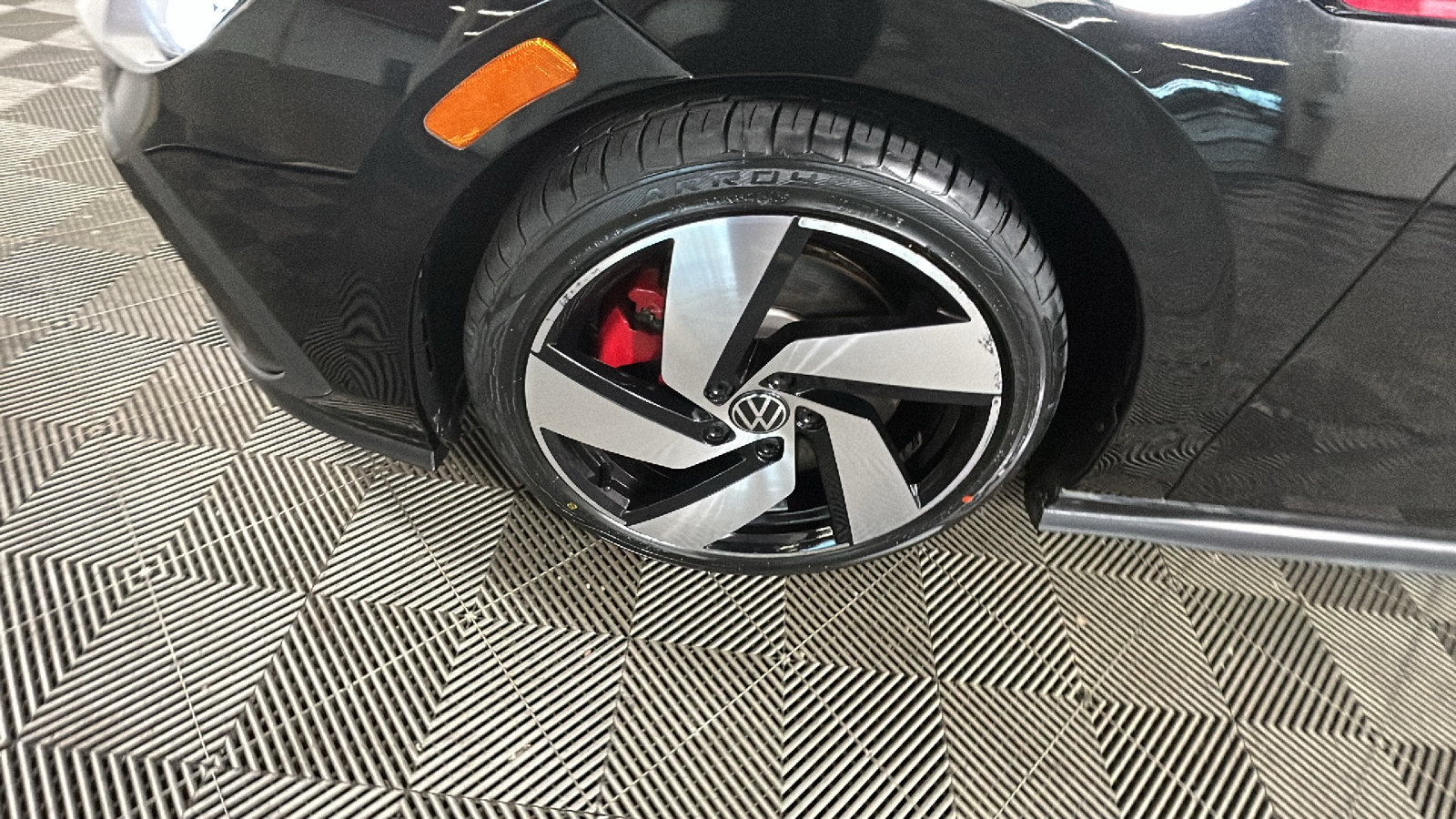 Used 2024 Volkswagen GTI S FWD image 9