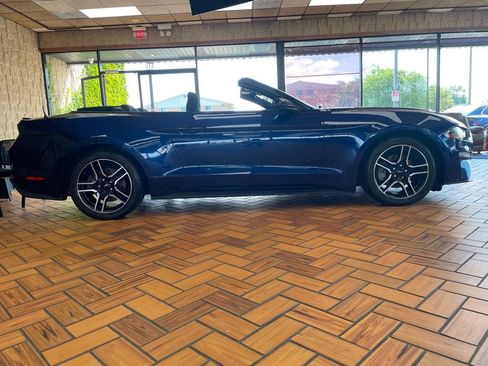 Used 2019 Ford Mustang Convertible w/ Equipment Group 101A RWD image 6