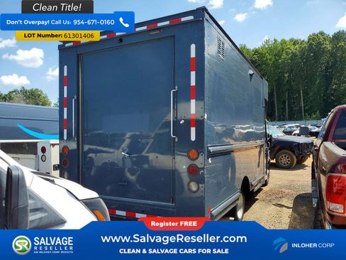 Used 2022 Ford Transit 350 DRW RWD image 4