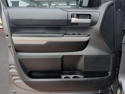 Used 2021 Toyota Tundra SR5 RWD image 8