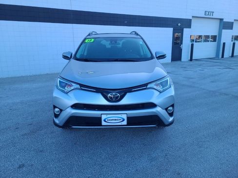 Used 2018 Toyota RAV4 XLE image 8